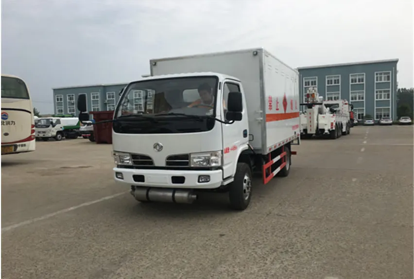 Dongfeng, спецавтомобиль для транспортировки фейерверков, длина свыше 6 м, масса 9,99 т